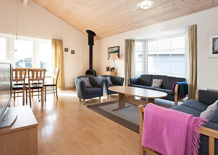 6 Person On A In 度假居 *